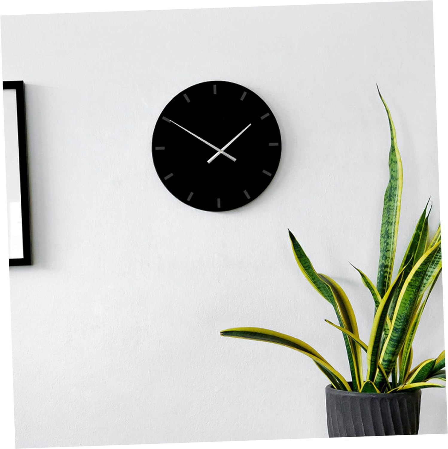 Precision Battery-Operated Clock Movement Kit with Silver Shaft and Handles