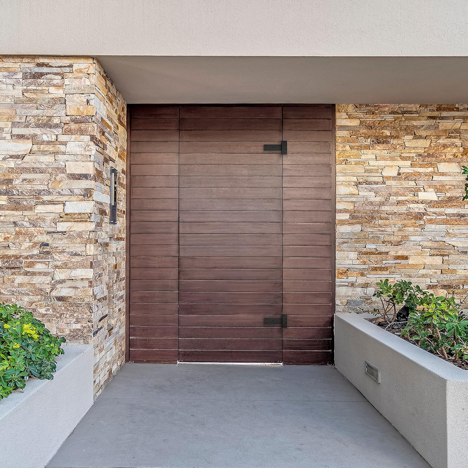 Durable Industrial Hinges for Professionals